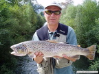 Herbert Schöttl fischte am 11. September 2005 diese prächtige Bachforelle aus der Enns. Sie wog bei einer Länge von 60 cm 2,10 kg