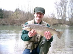 Saisoneröffnung in der Enns: Am 12. April 2004 gelang unserem Obmann der Fang einer Bachforelle von 57 cm und einem Gewicht von 2,15 kg